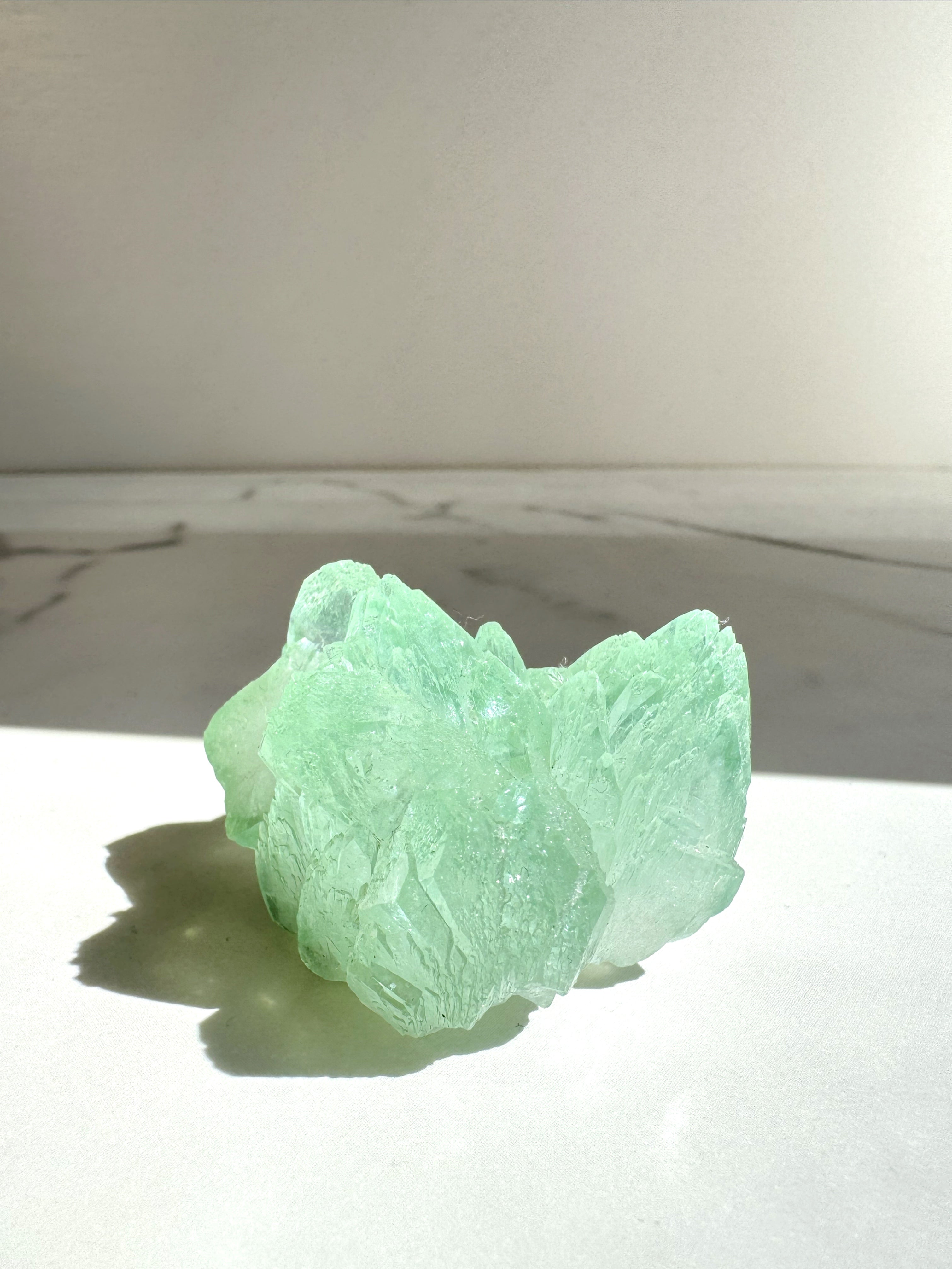 インド産 グリーンアポフィライト – eheu stone